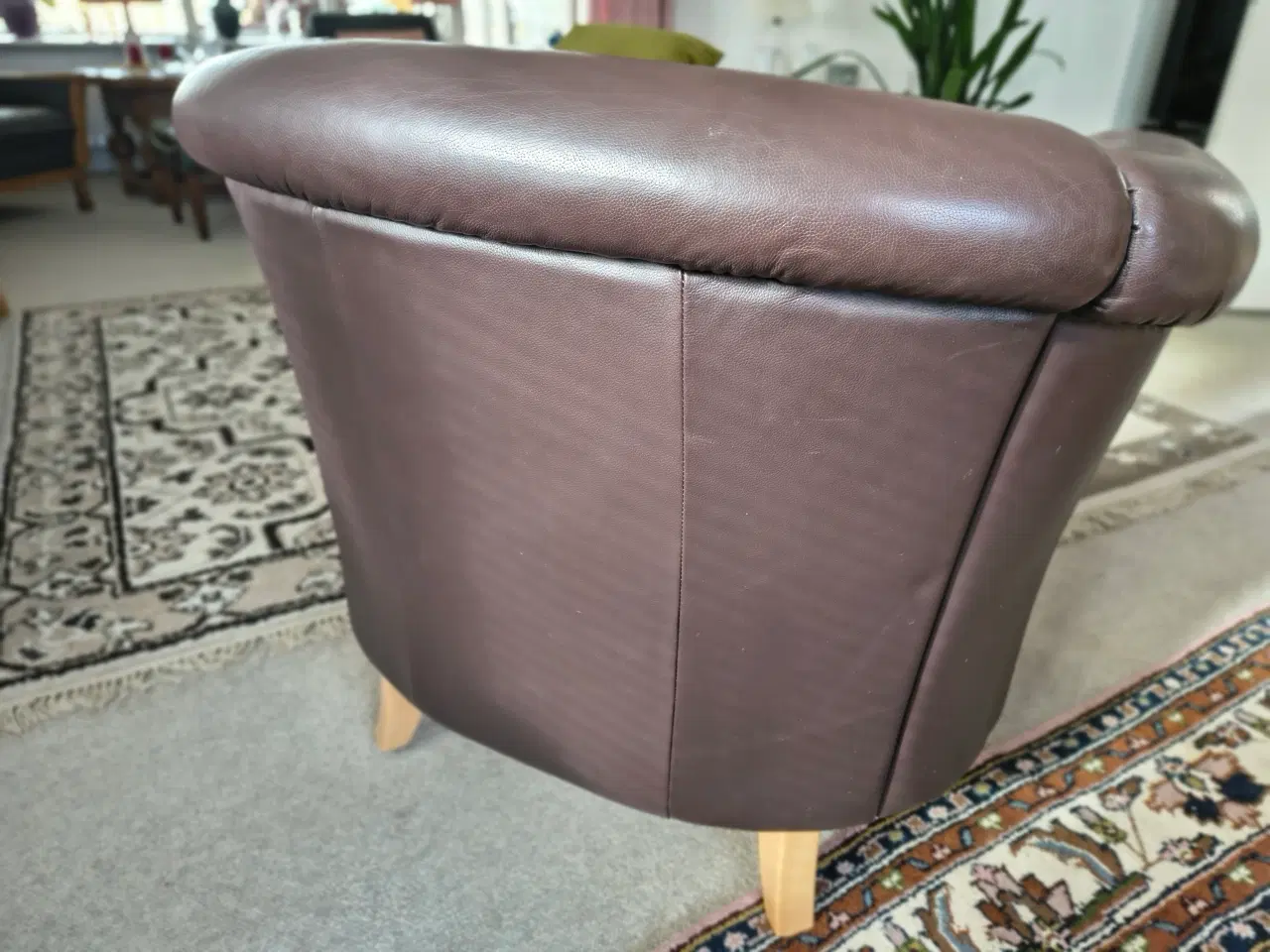 Billede 4 - Læder sofa samt stol dertil 