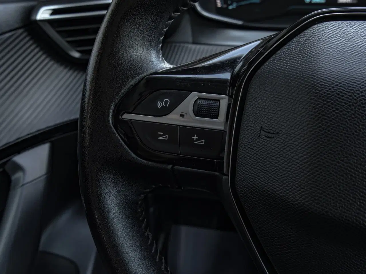 Billede 8 - Peugeot e-2008 50 Active