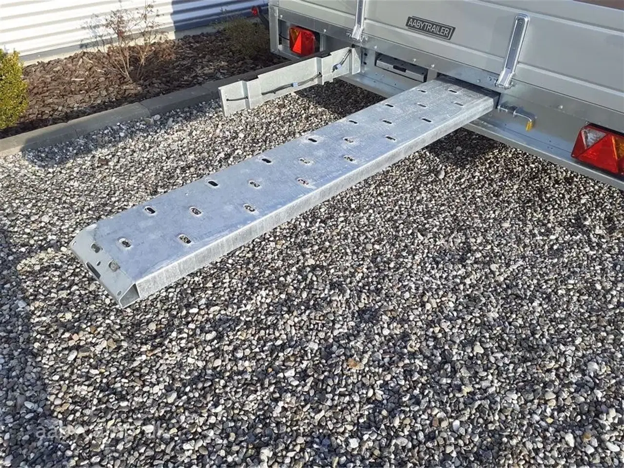 Billede 8 - 0 - Martz GT Plateau 4521 450/2 Populær multitrailer som kan bruges til rigtig mange ting. Aluminiums sider. to læsse ramper.