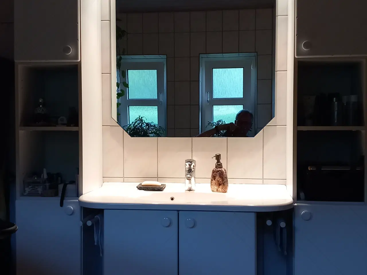 Billede 3 - Badmøbelsæt