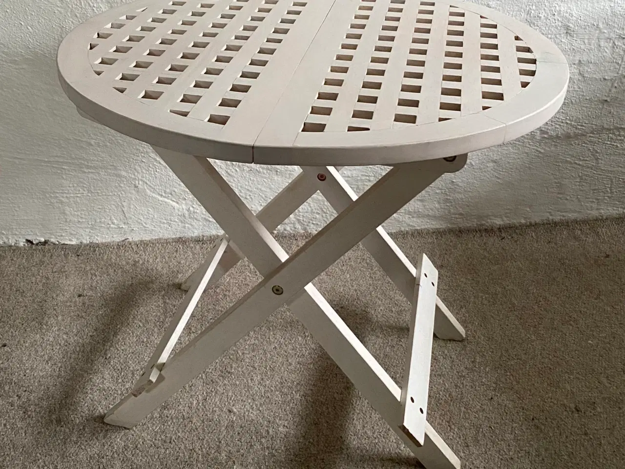 Billede 1 - Lille Rund hvidmalet træ klapbord