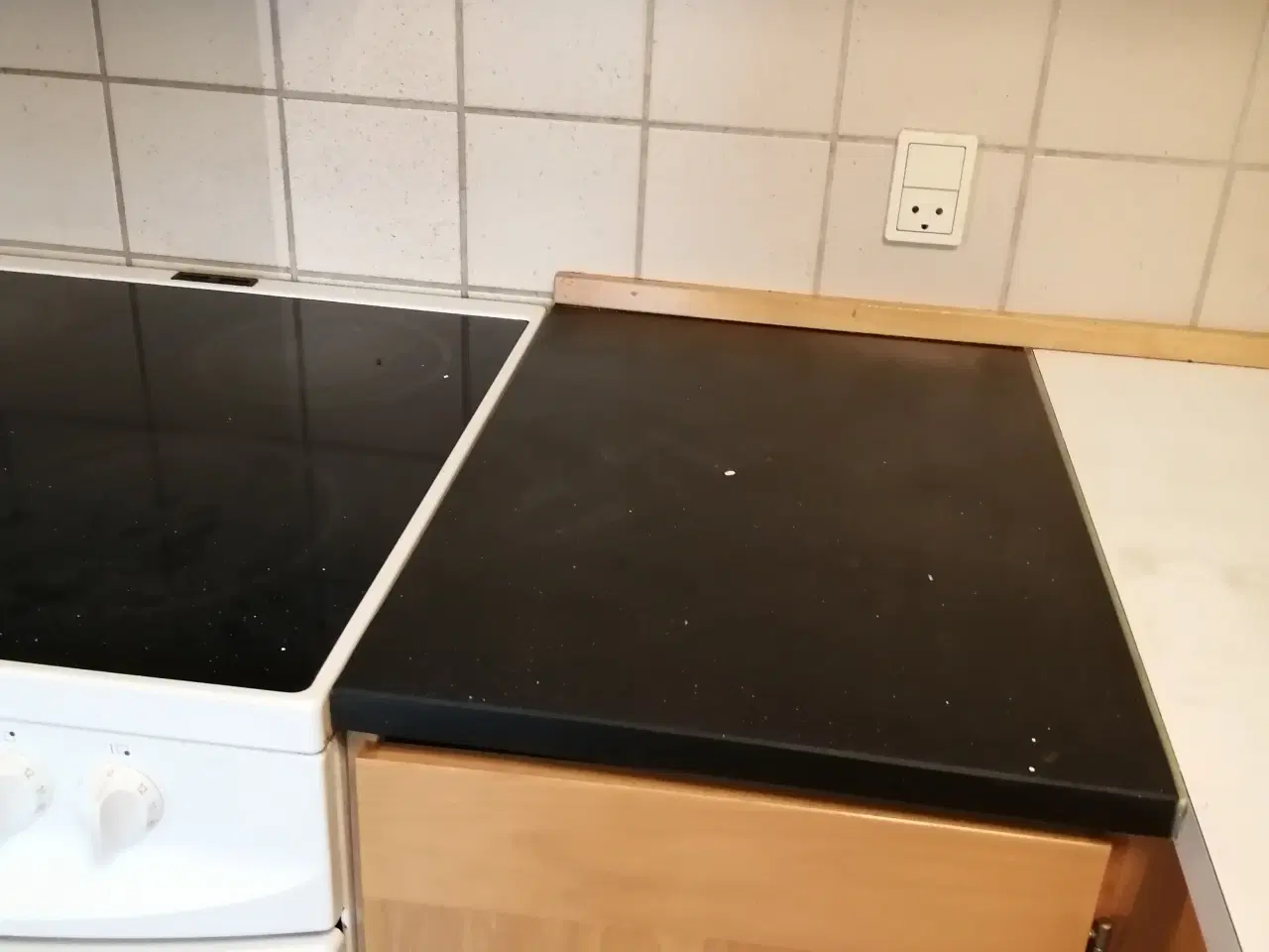 Billede 1 - brugt HTH køkken