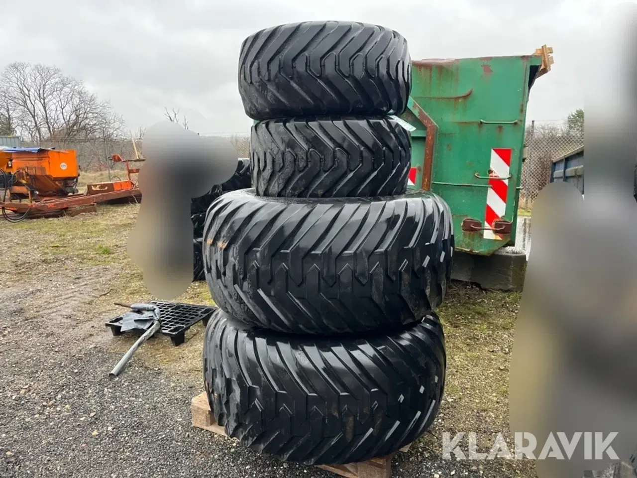 Billede 1 - Græsdæk med fælge 4 styk - fra New Holland TNF