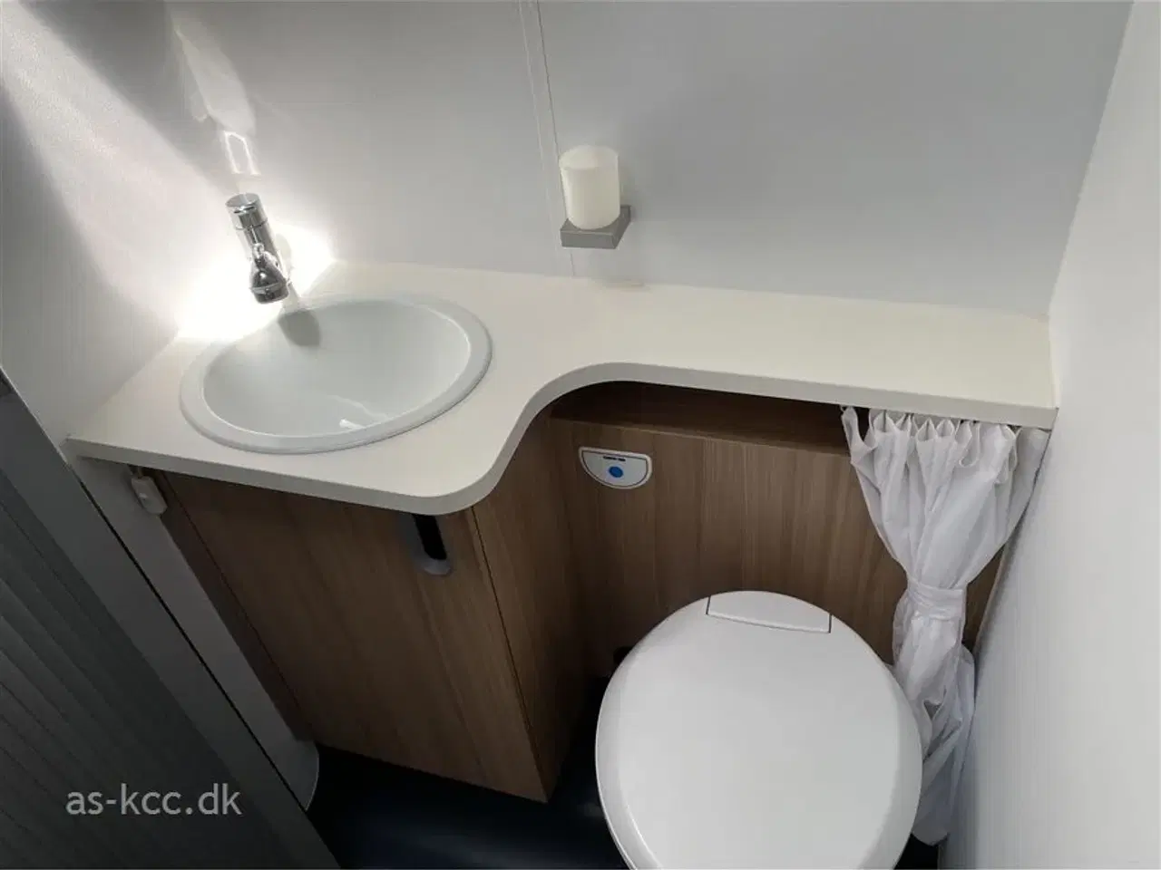 Billede 18 - 2018 - Sun Living S 65   Sun Living S 65 SL autocamper med 2 enkelt senge