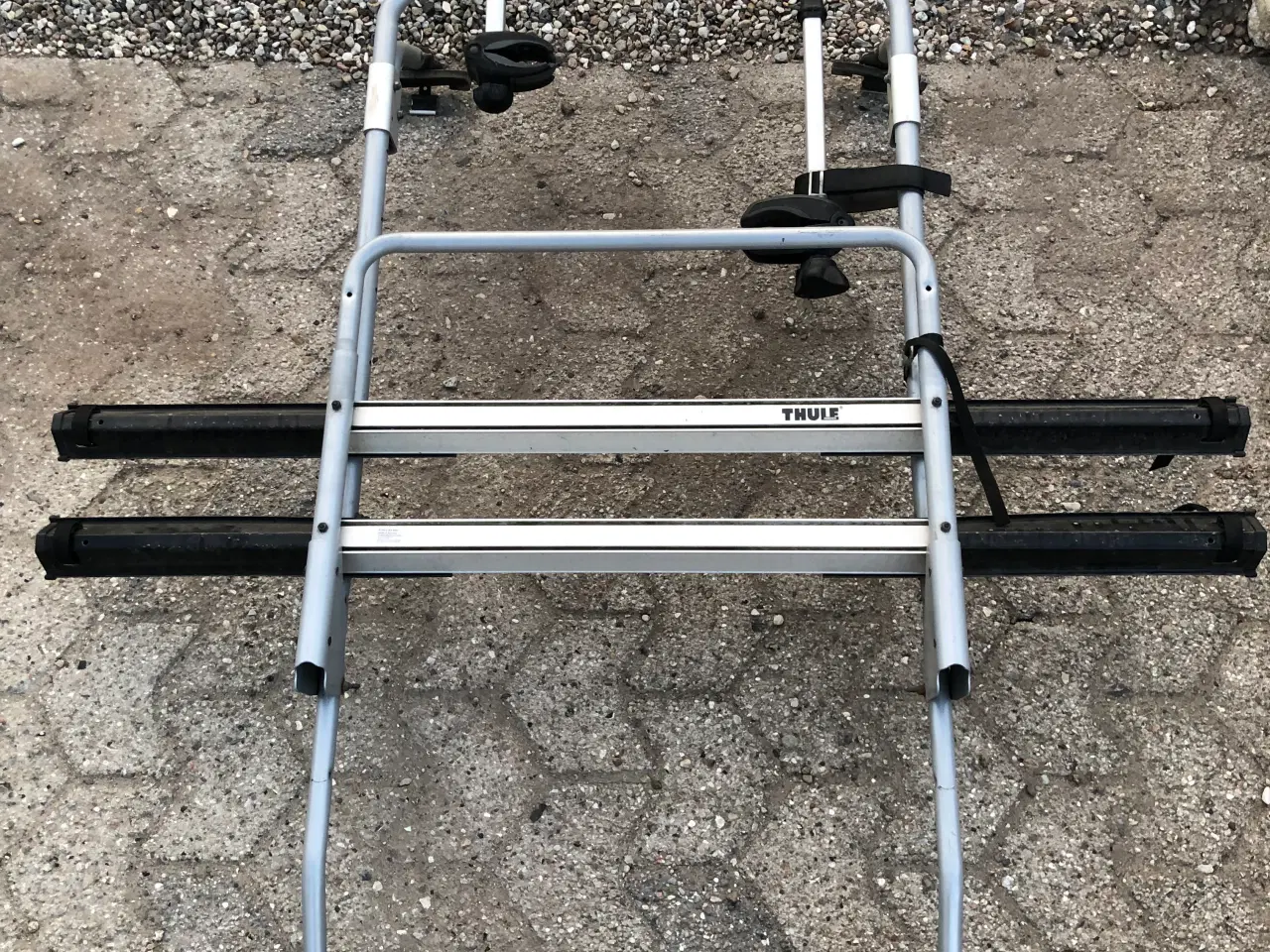 Billede 2 - VW cykelholder 2 cykler til bagklap