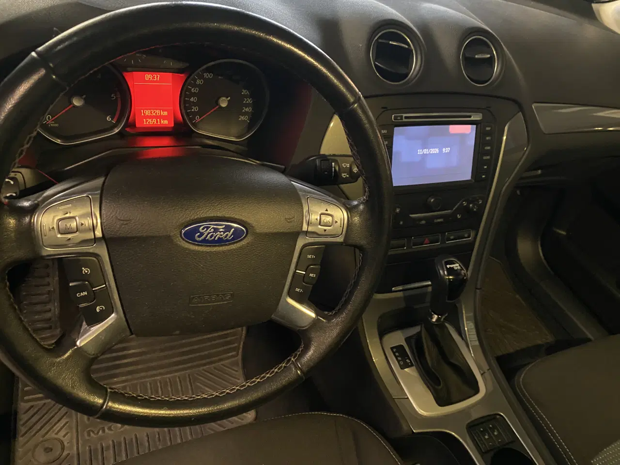 Billede 7 - Ford Mondeo med automat gear og træk til 2000 kg. 