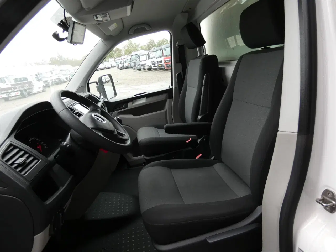 Billede 9 - VW Transporter 2,0 TDI BMT Alu.kasse u./lift 150HK Ladv./Chas. Man.