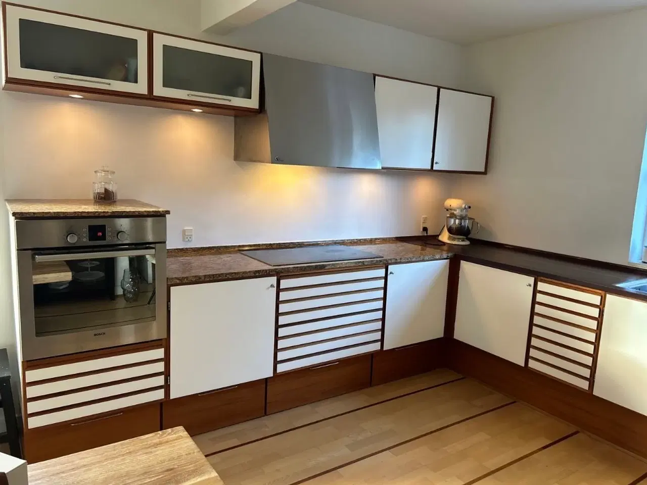 Billede 5 - Uniform Uno form unoform køkken uni form