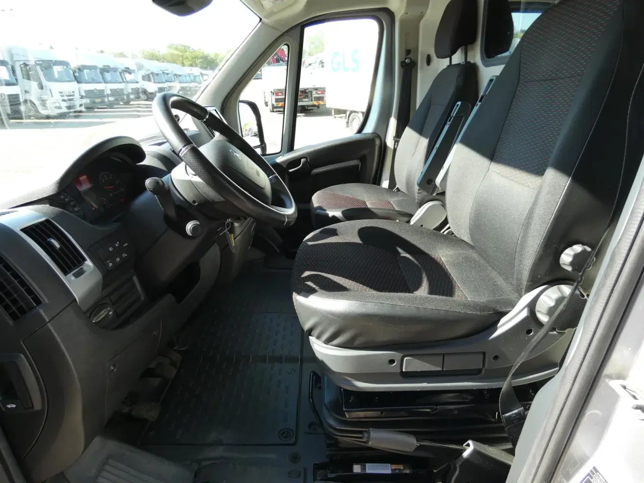 Billede 9 - Peugeot Boxer 335 L2H2 2,2 BlueHDi Ultimate 165HK Van 6g