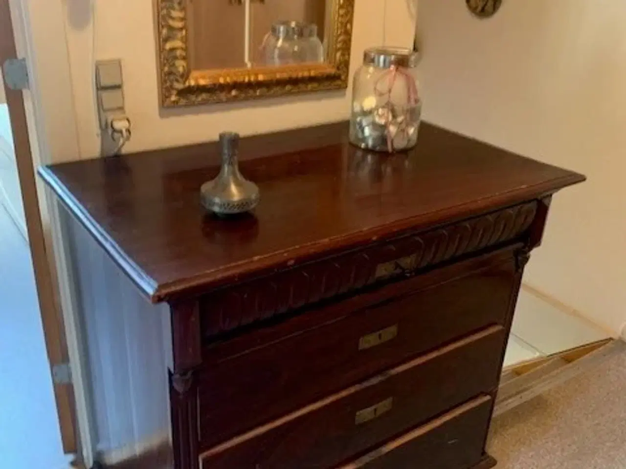 Billede 1 - Kommode, mørk i egetræ 