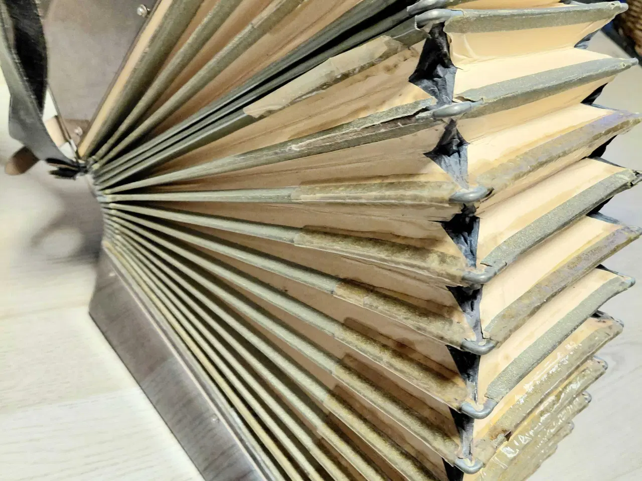 Billede 10 - Harmonika, rep/dele