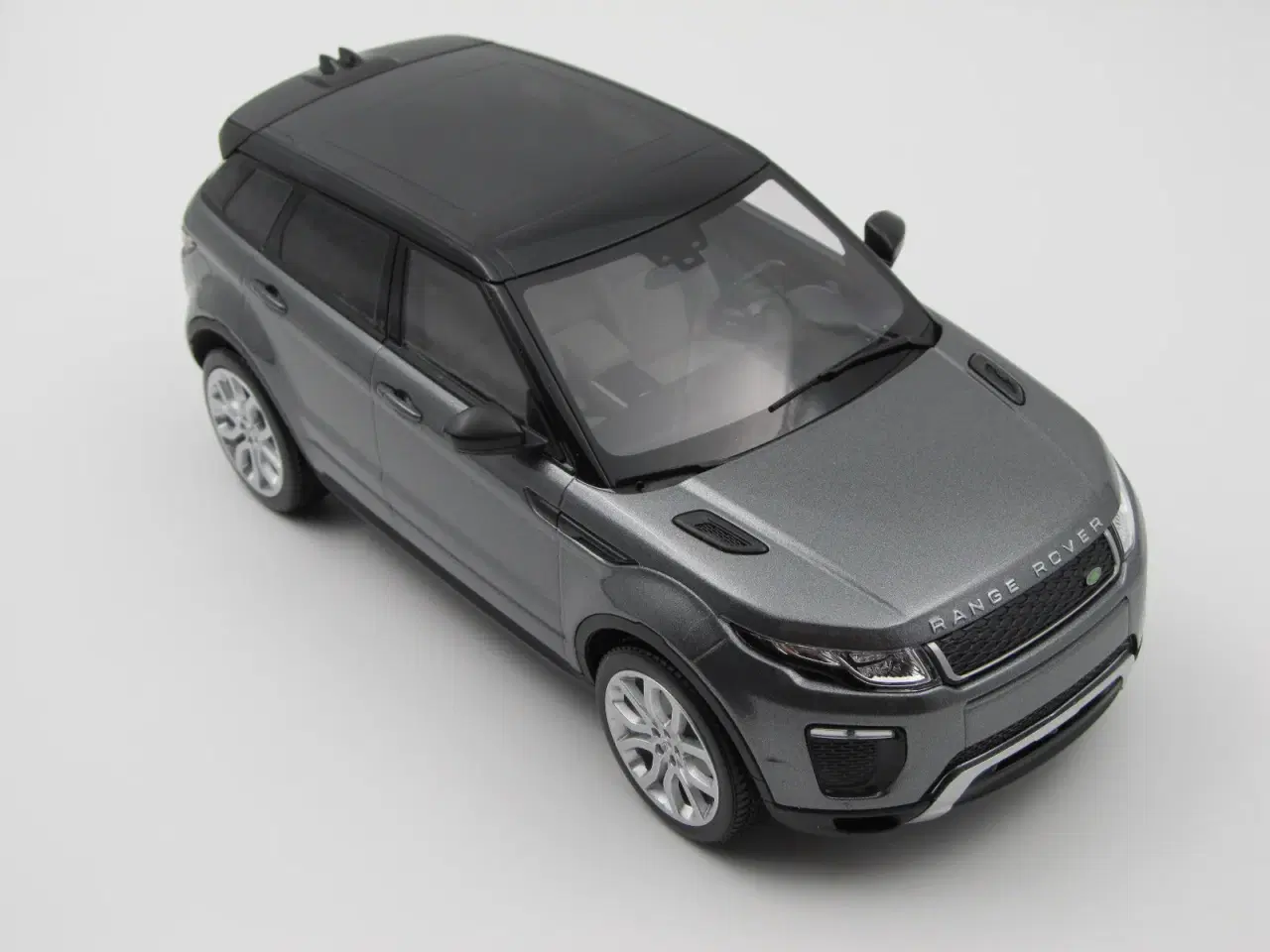 Billede 4 - 2011 Range Rover Evoque Corris Gray - 1:18