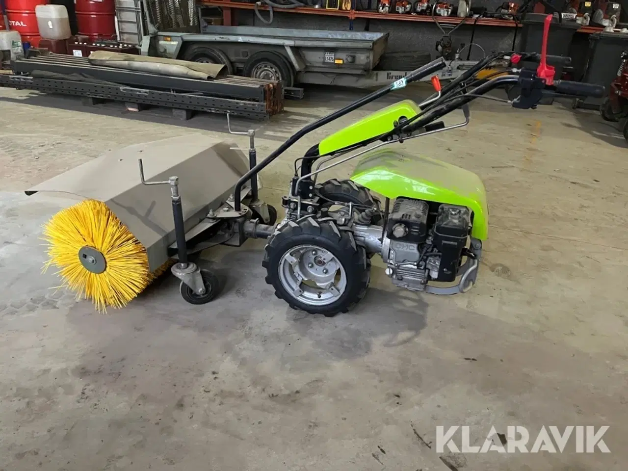 Billede 2 - Redskabsbærer med kost Grillo 8EQ2U