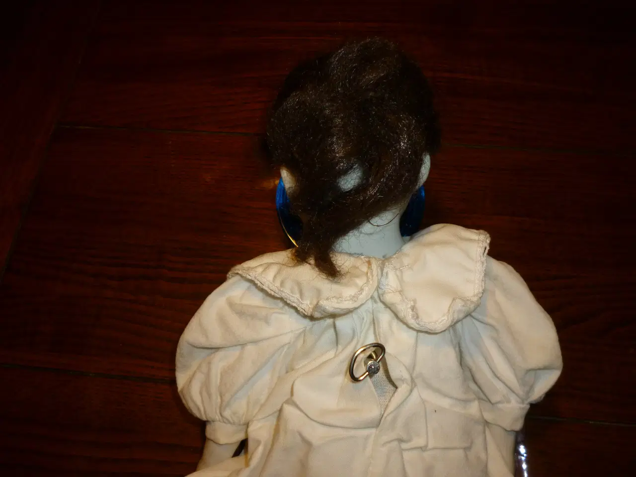 Billede 3 - Fin Porcelæns dukke