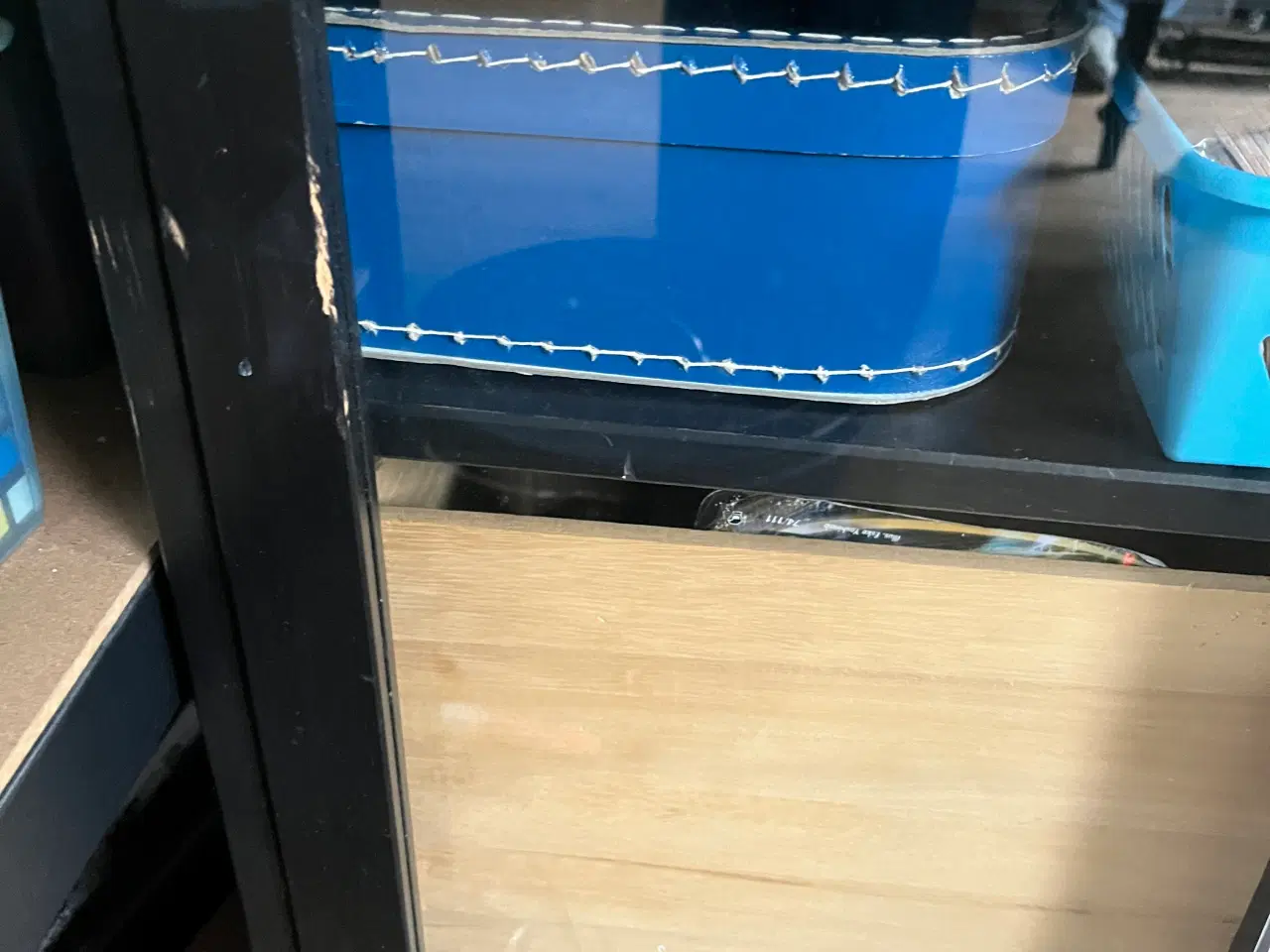 Billede 3 - Vitrineskab fra Ikea