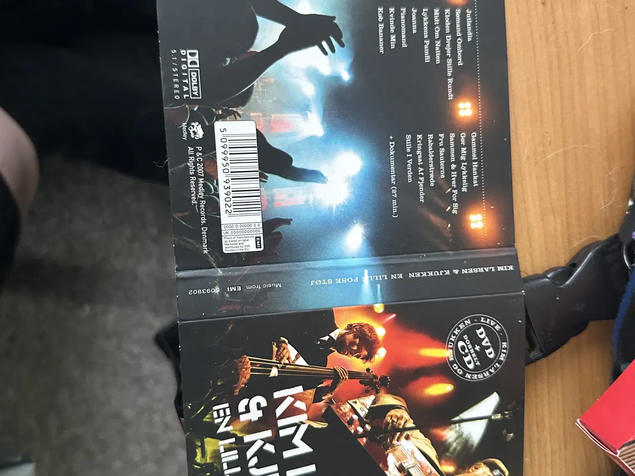 Billede 10 - Kim Larsen og Kjukken autografer cd dvd