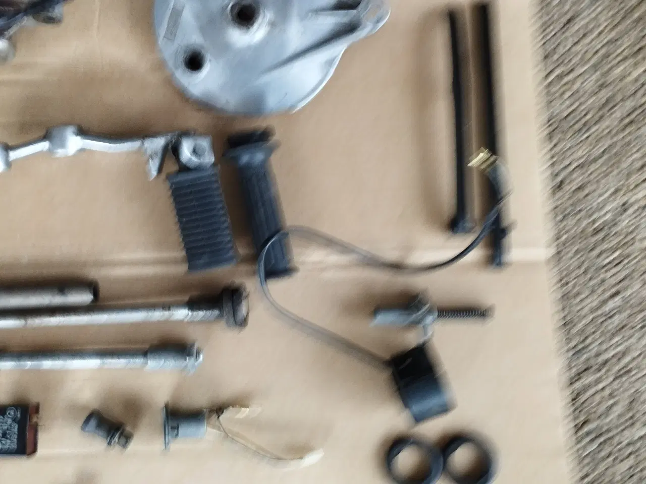 Billede 3 - 8800 Viborg Suzuki GN 400 reservedele ( se %)