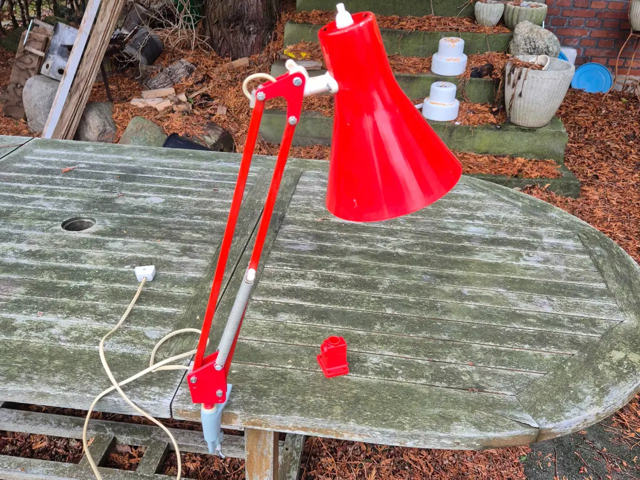 Billede 1 - Rød arkitektlampe med vægbeslag 