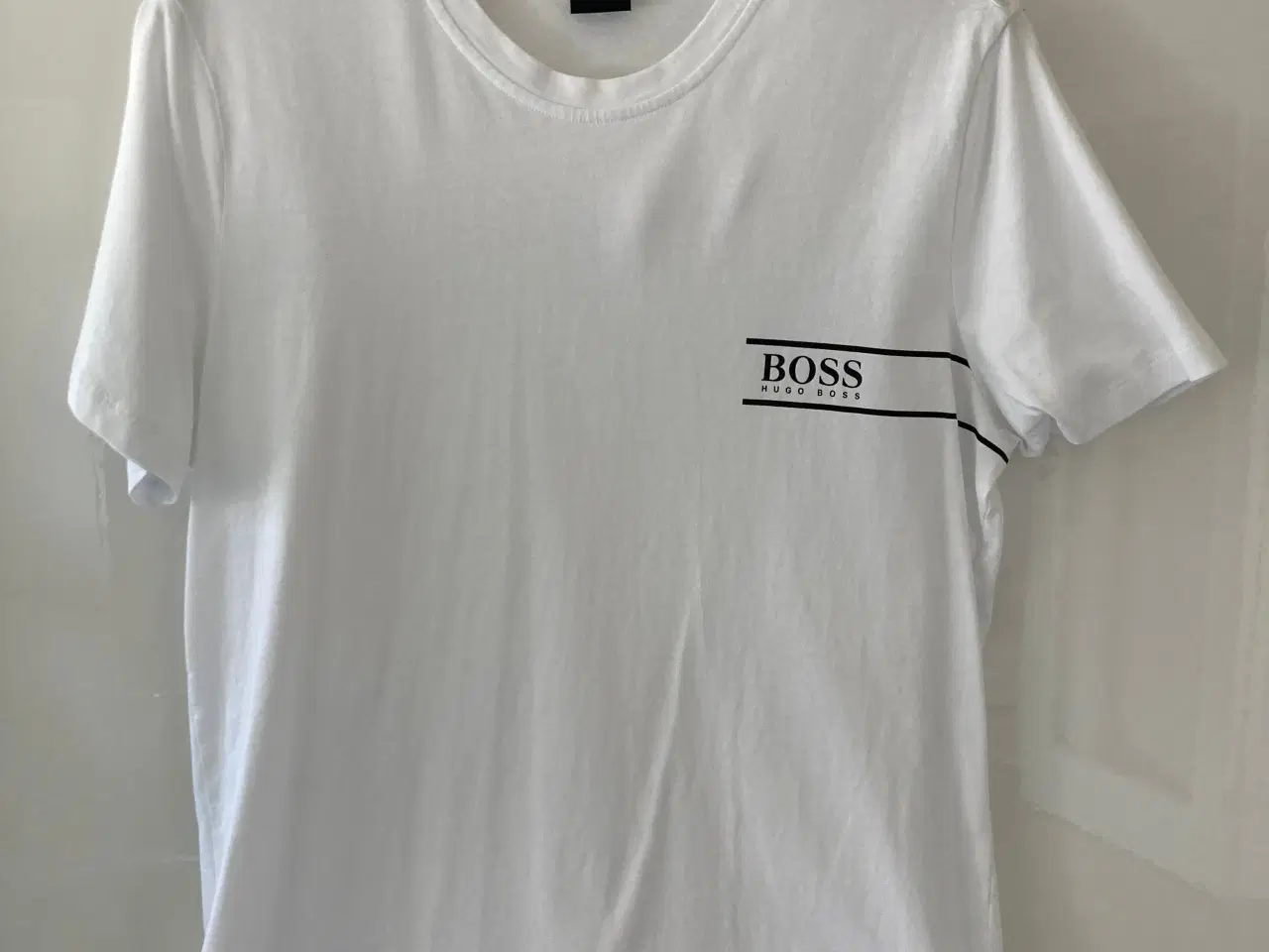 Billede 1 - HUGO BOSS t-shirt