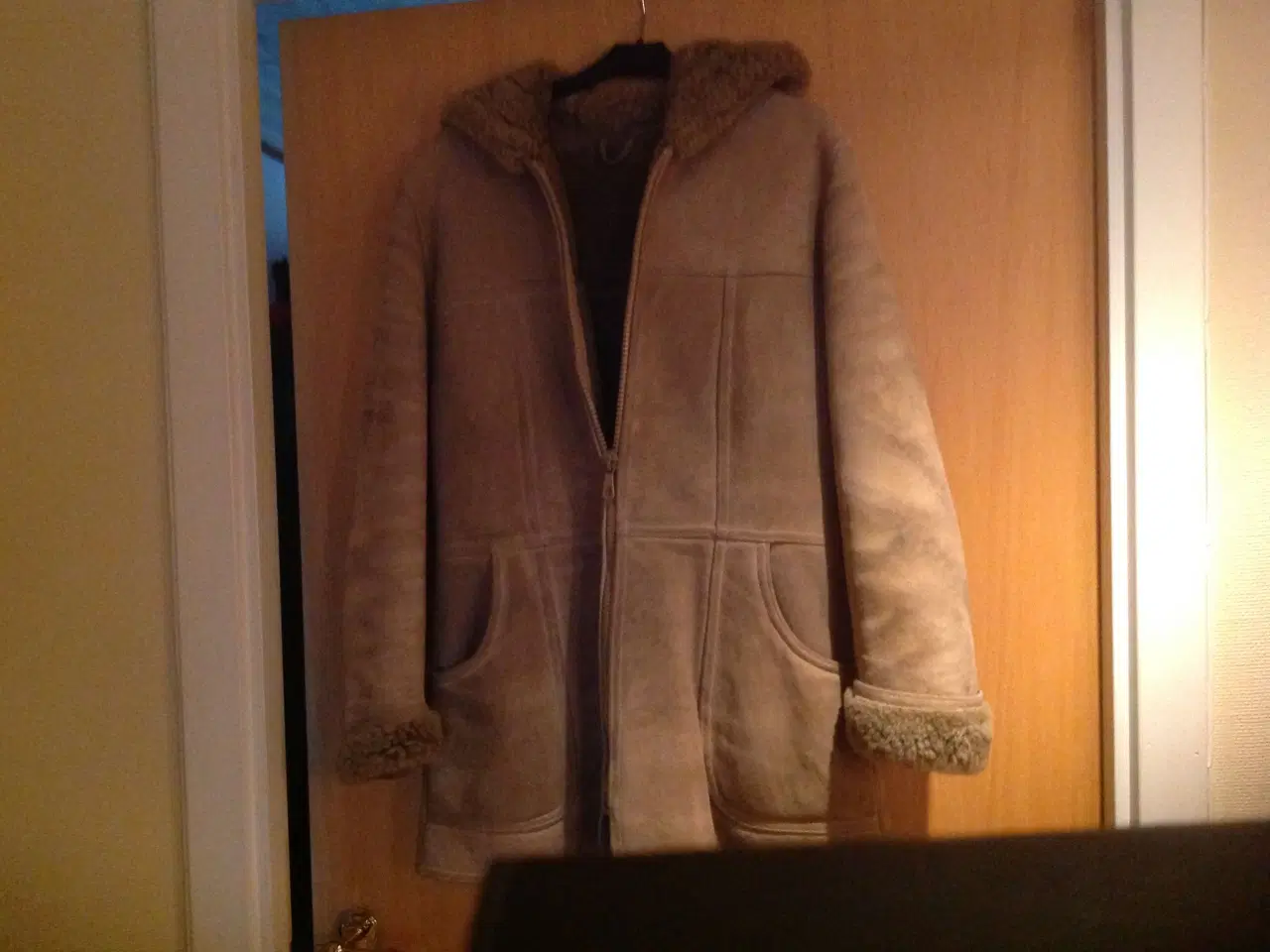 Billede 2 - Flot rulamsjakke god kvalitet 