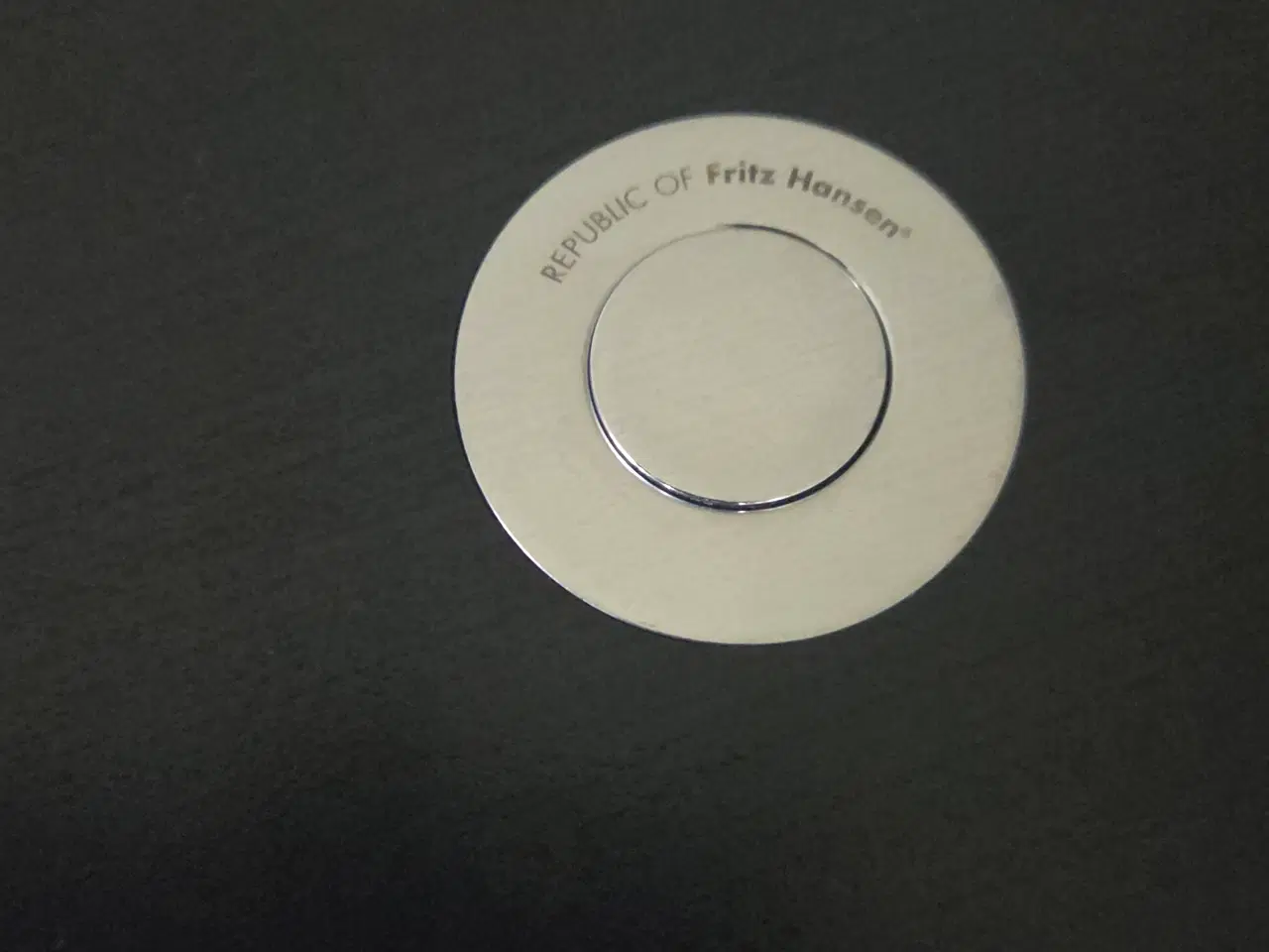 Billede 2 - Little Friend™ KS11 sidebord, sortNy pris 10.000