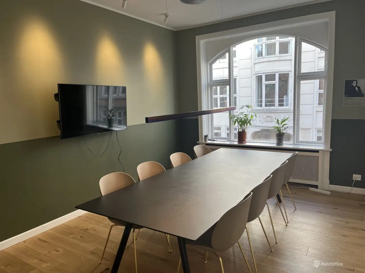 Billede 9 - Centralt og lækkert kontor med adgang til mødelokaler og Meyers kantine