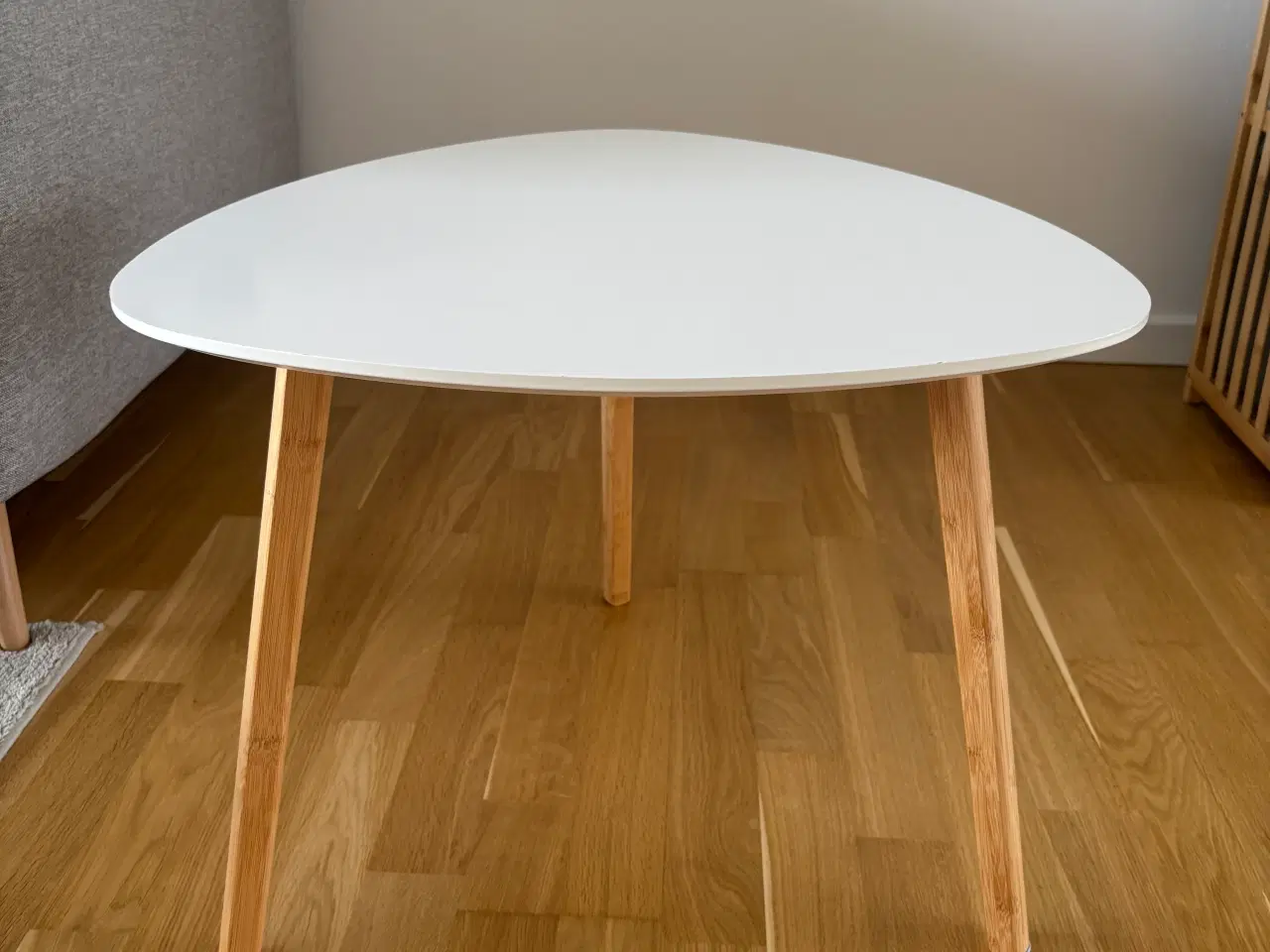 Billede 2 - JYSK Hjørnebord TAPS 55x55 sofabord coffee table