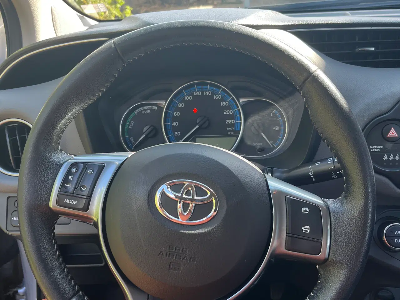 Billede 7 - Toyota Yaris 1.5Hybrid e-CVT automgear