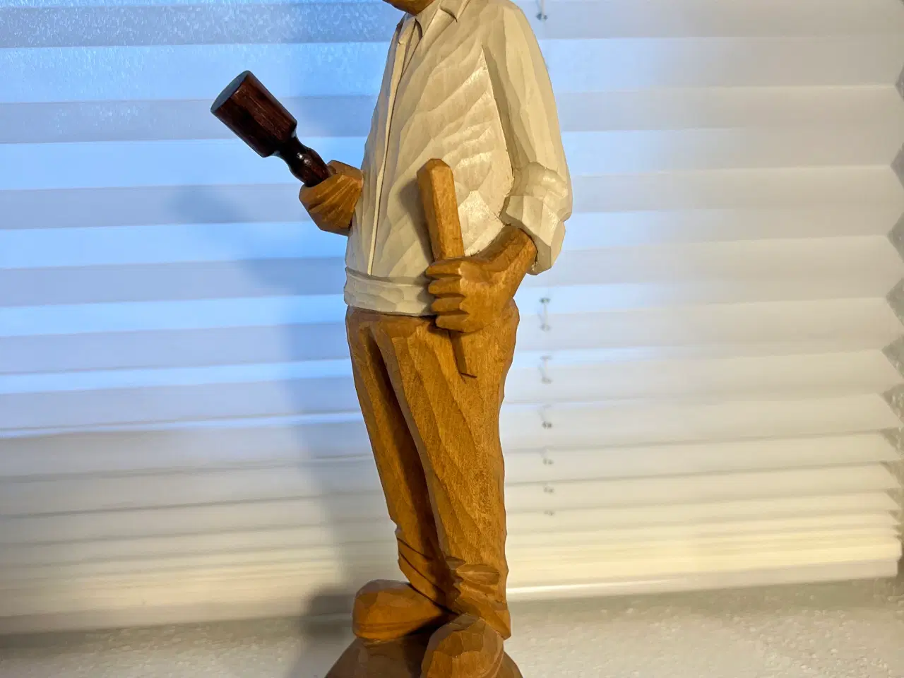 Billede 3 - Flot Frihed Knudsen træ figur 