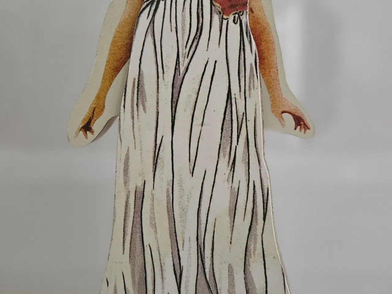 Billede 8 - Påklædningsdukke