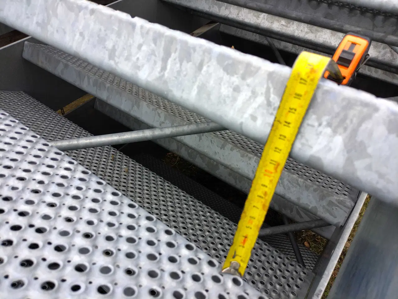 Billede 14 - Brandtrappe med repos 