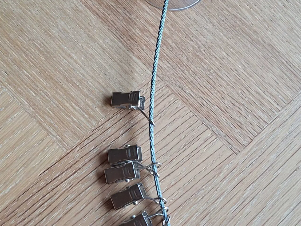 Billede 2 - Wire med sugekopper