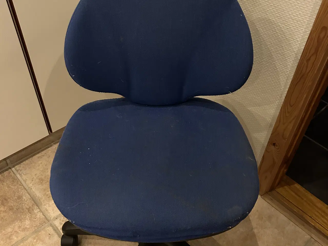 Billede 1 - God solid kontorstol