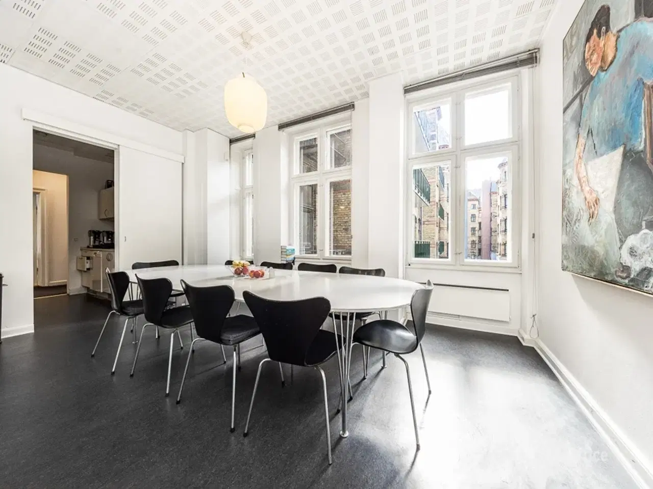 Billede 13 - Unikt og herskabeligt kontorlejemål med synlig placering