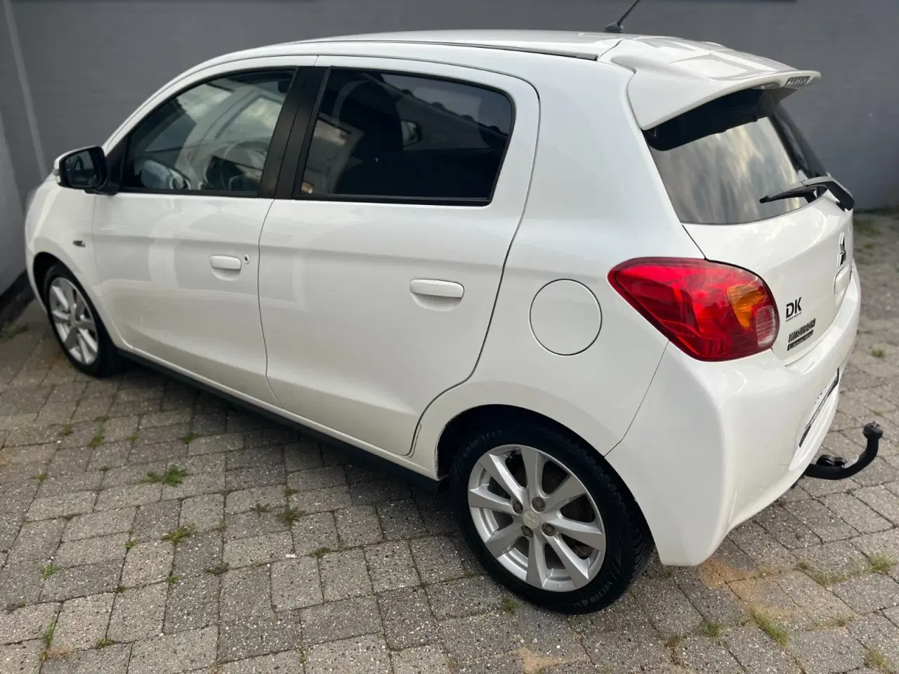 Billede 4 - Mitsubishi Space Star 1,2 Black & White
