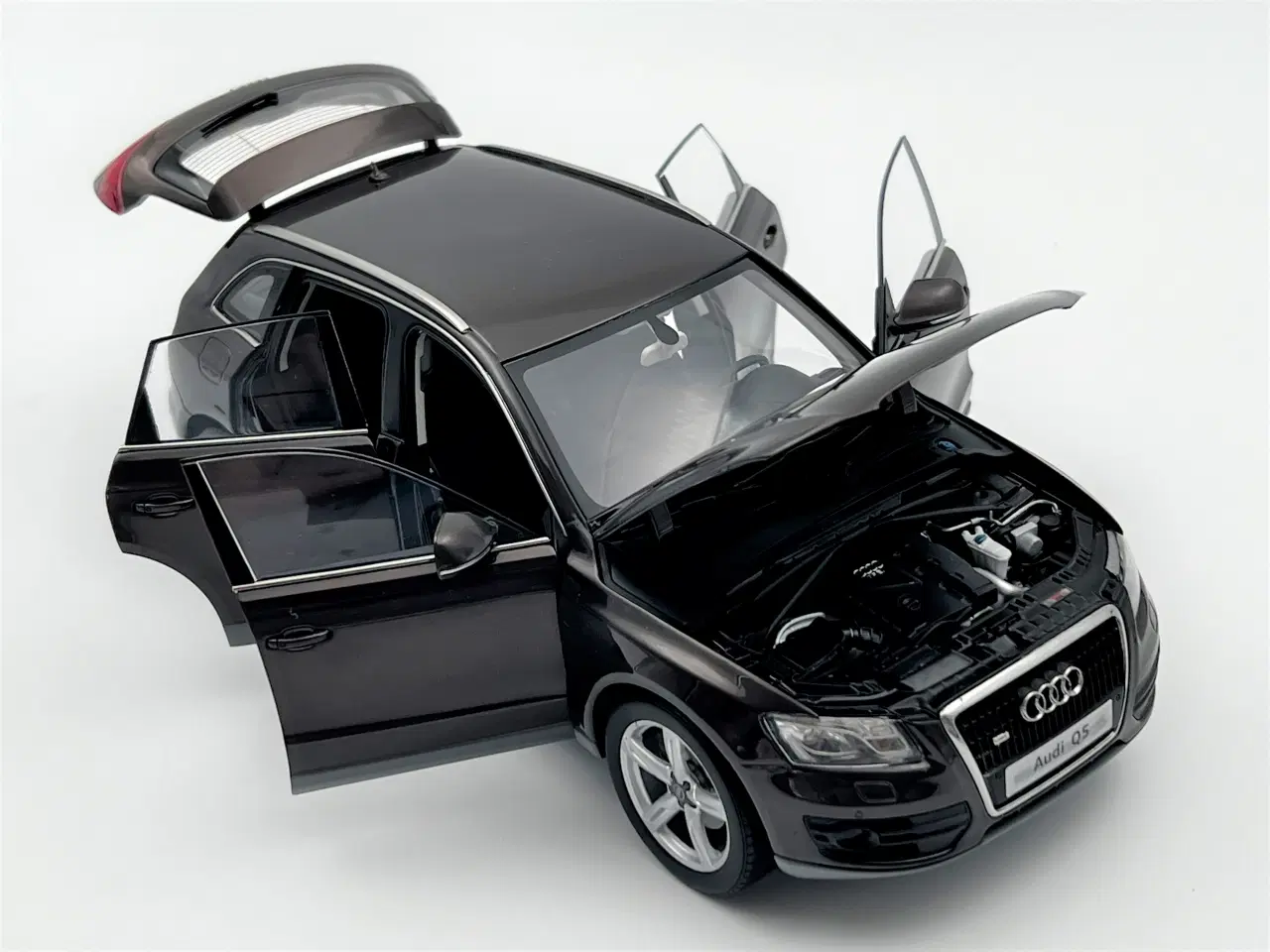 Billede 5 - 2009 Audi Q5 TFSI - 1:18