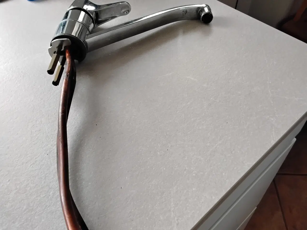 Billede 2 - Vandhane til køkkenvask