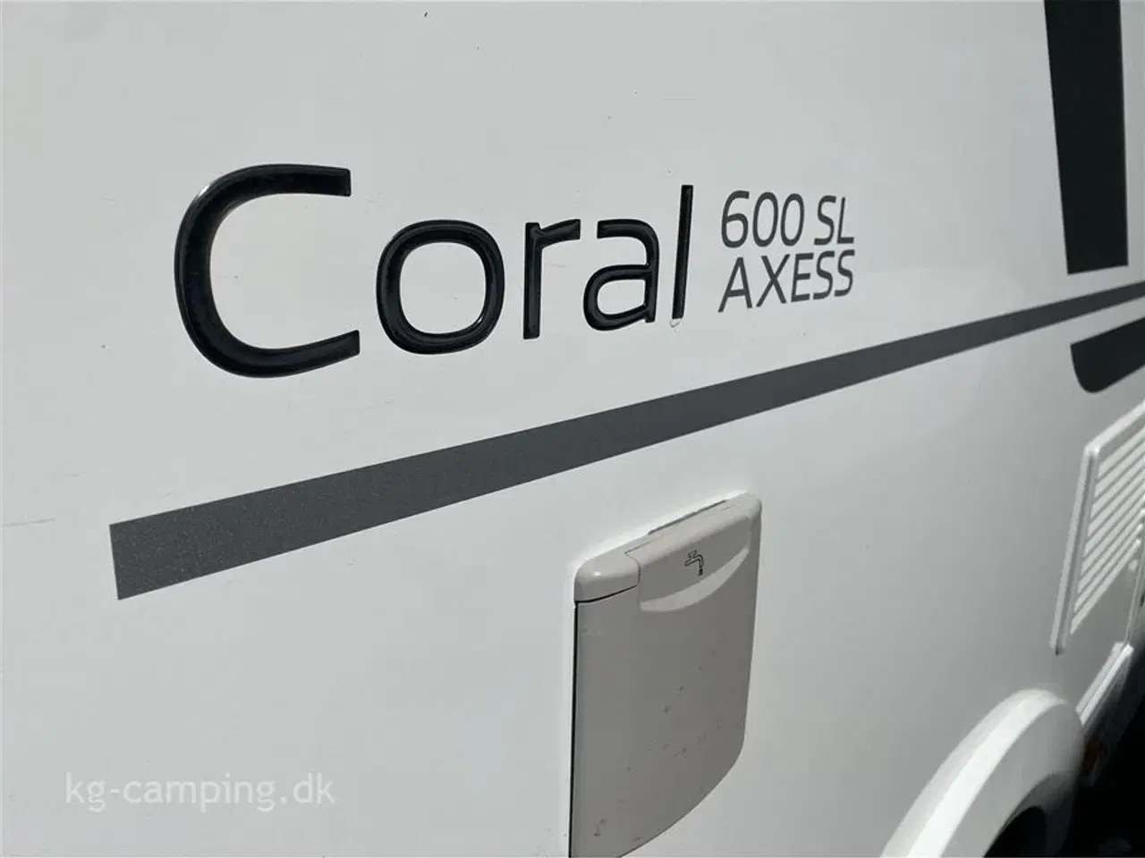 Billede 5 - 2021 - Adria Coral AXESS S600 SL   Særdeles velholdt CORAL Axcess autocamper