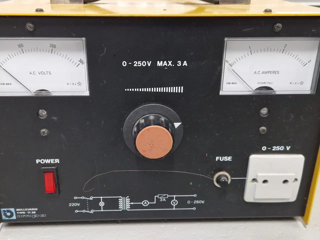Billede 1 - Skillevario Trafo 0-250Vac Max 3 Amp.