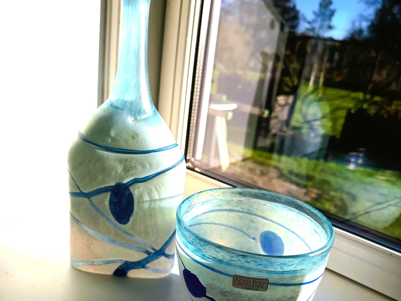 Billede 2 - Flaske og skål af Bertil Vallien - 'Galaxy Blue'