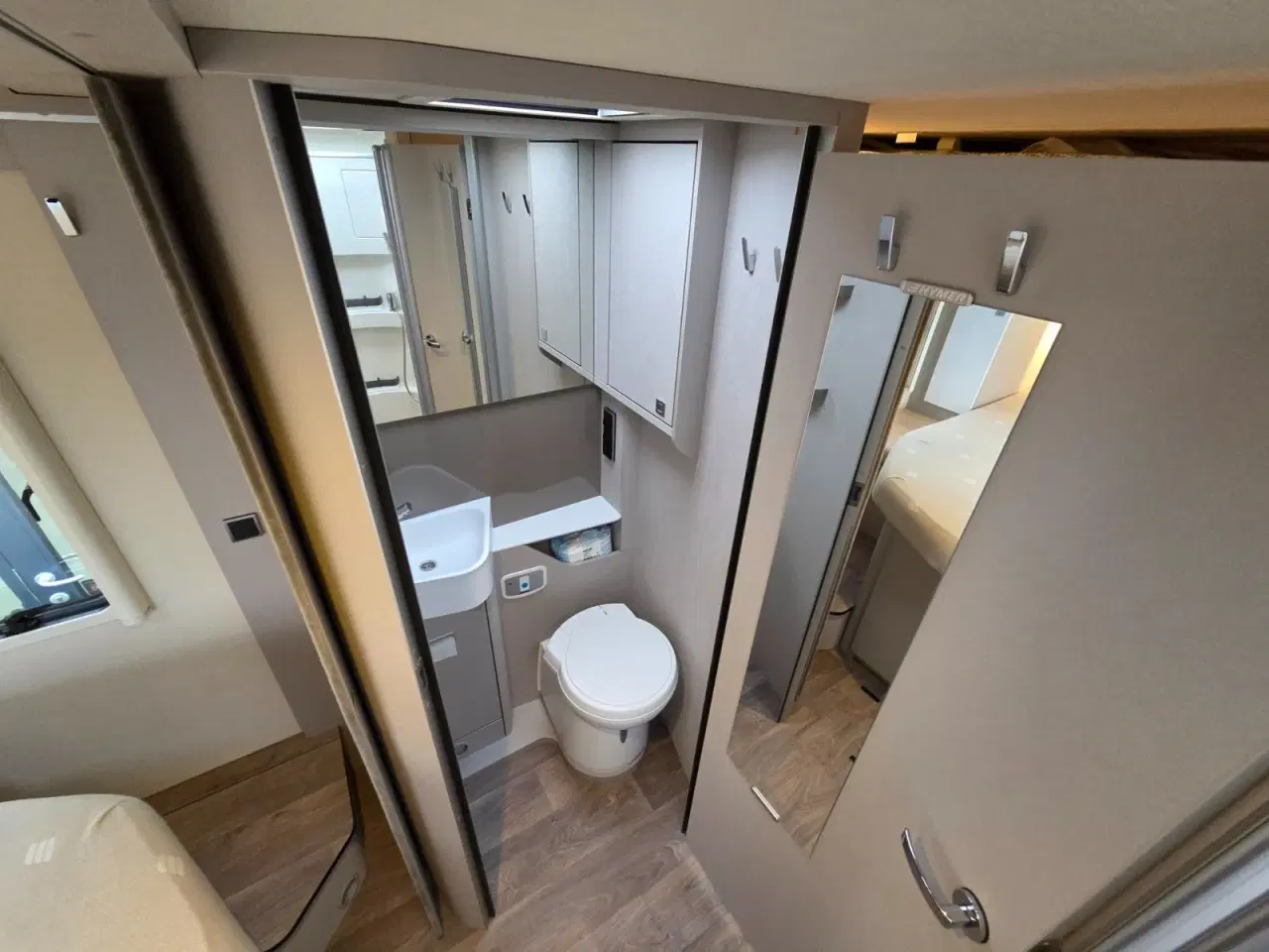 Billede 15 - Hymer Tramp 695 S 2,2 CDi aut.