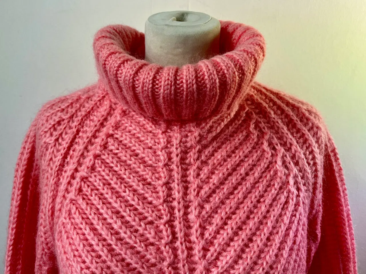 Billede 2 - Stine Goya, striktrøje, str. 38