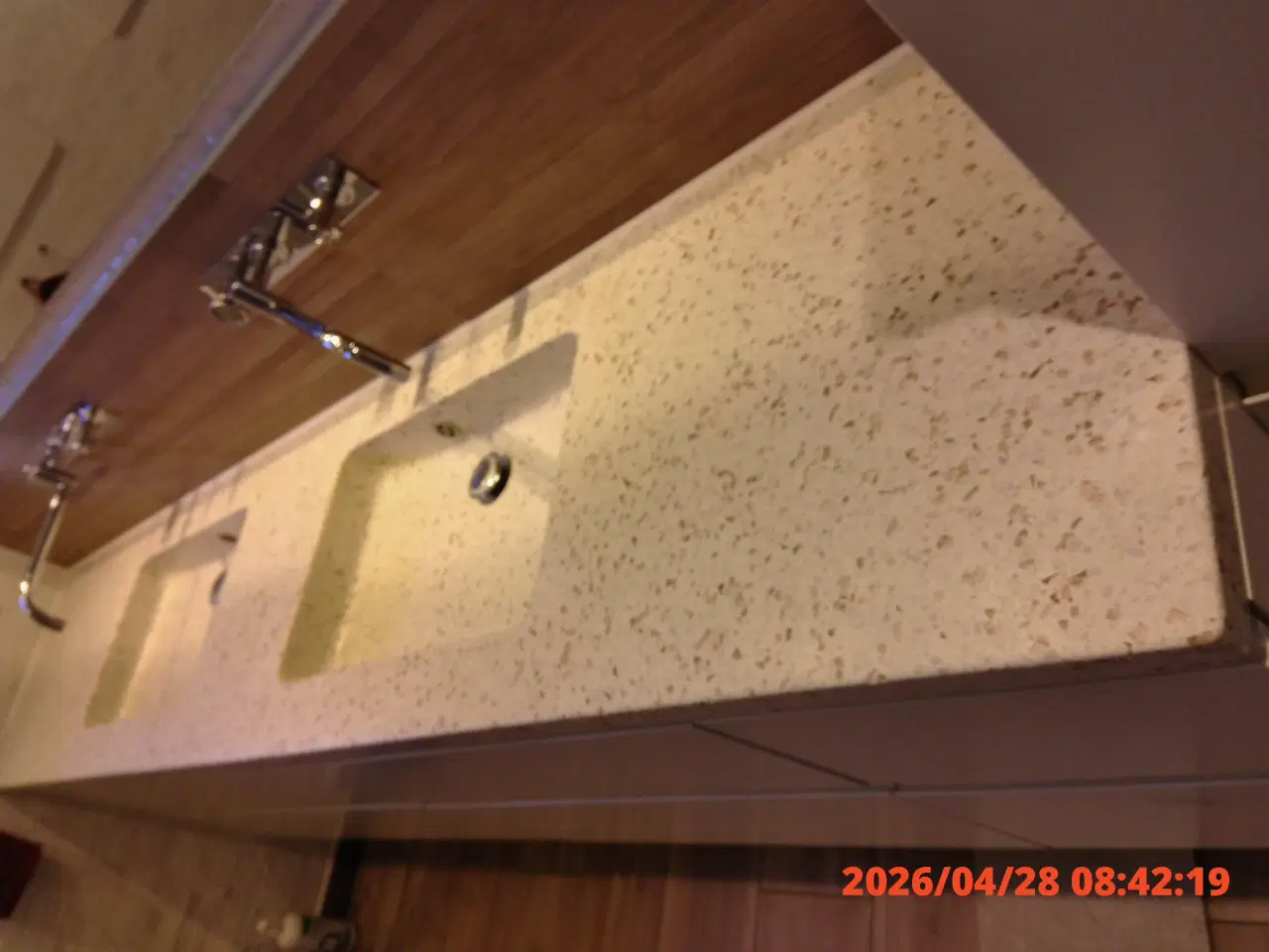 Billede 2 - 2 x håndvæsker i terazzo 