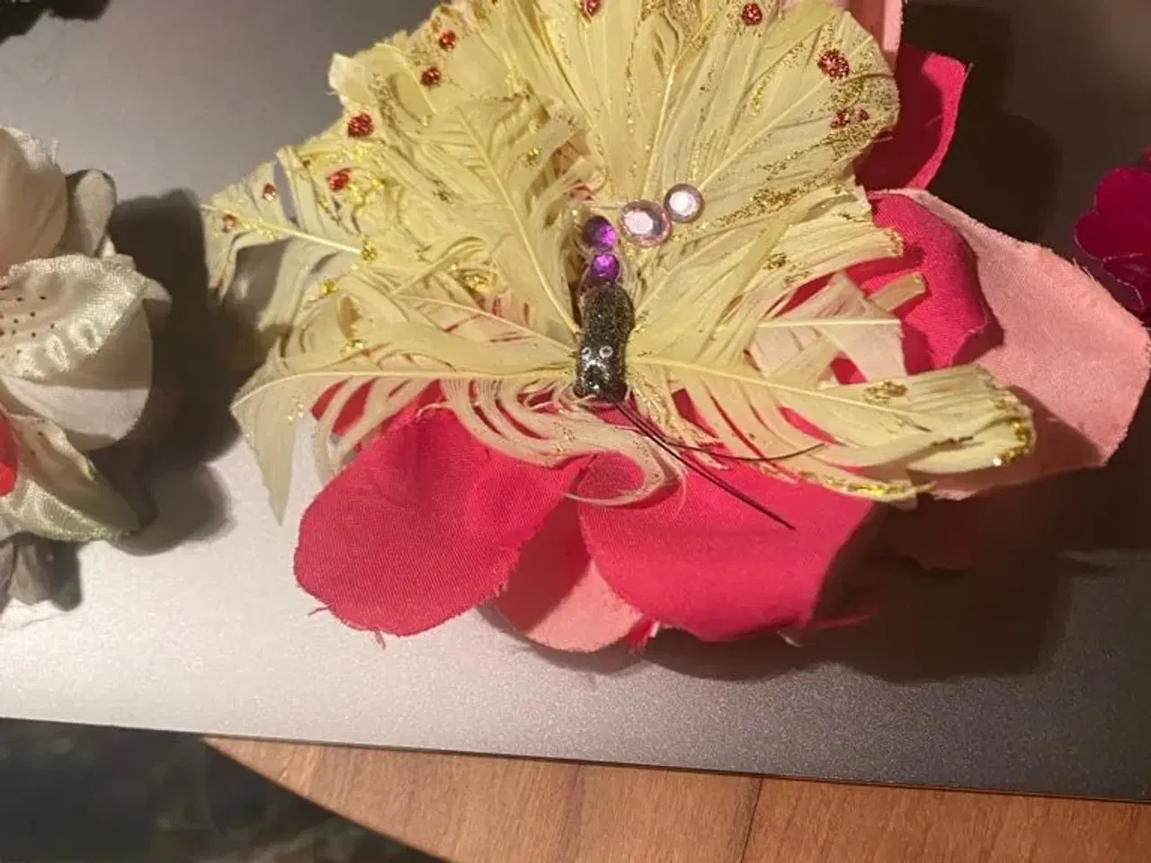 Billede 4 - Flotte hårspænder med blomster