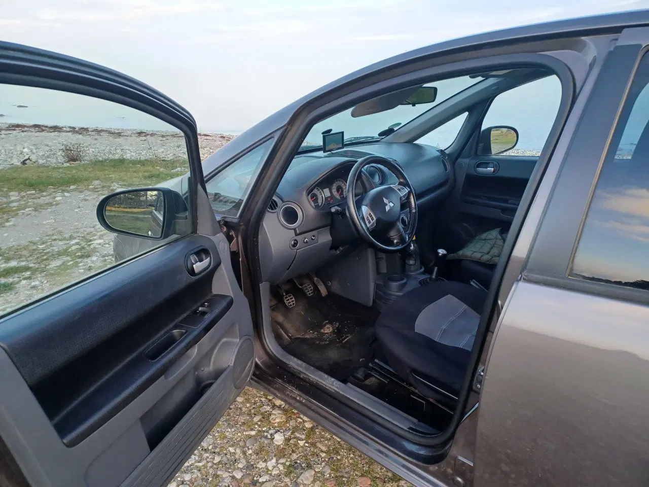 Billede 3 - Nysynet mitsubishi colt 