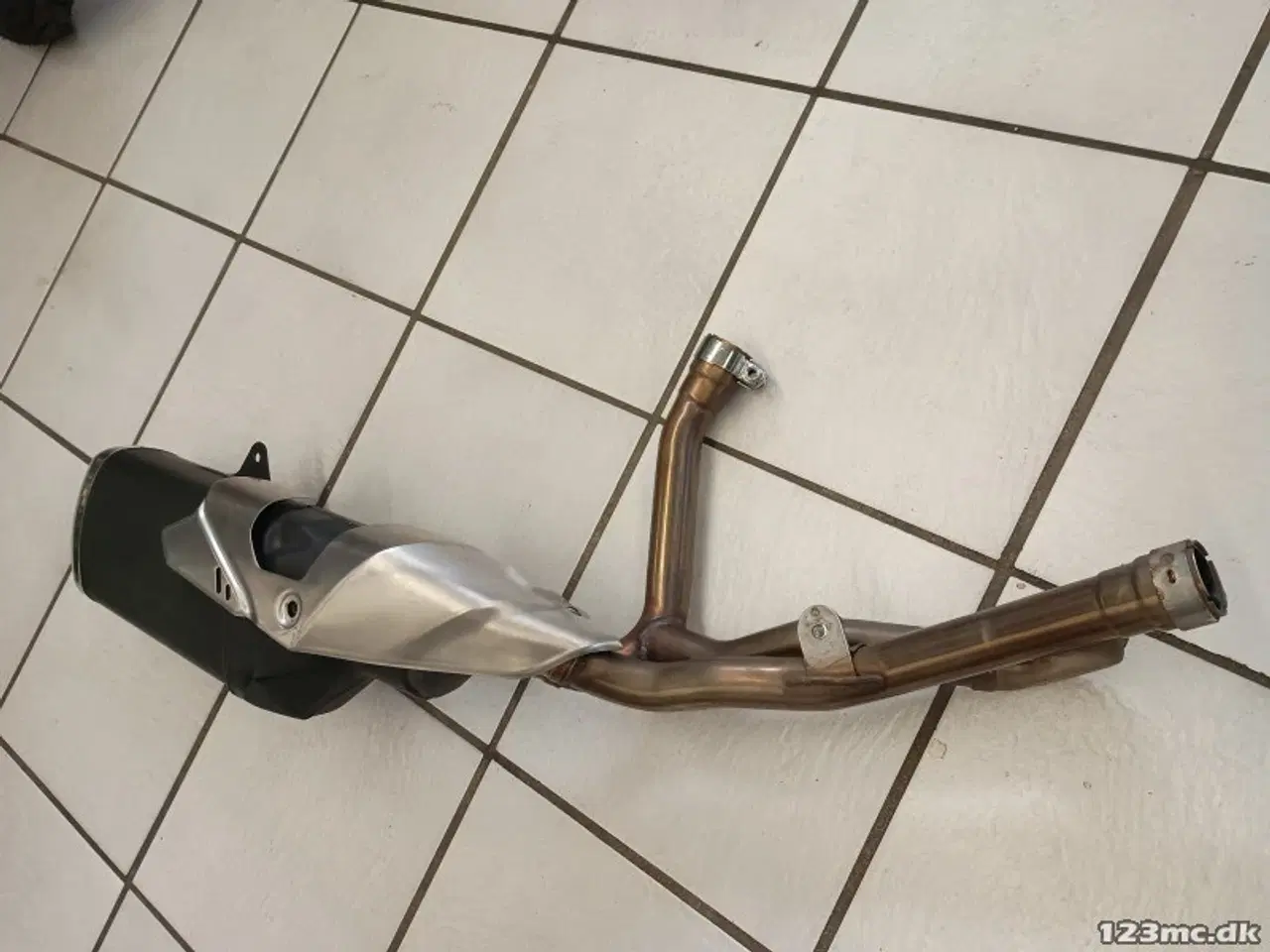 Billede 2 - Udstødning, Suzuki DL650 2021-2024