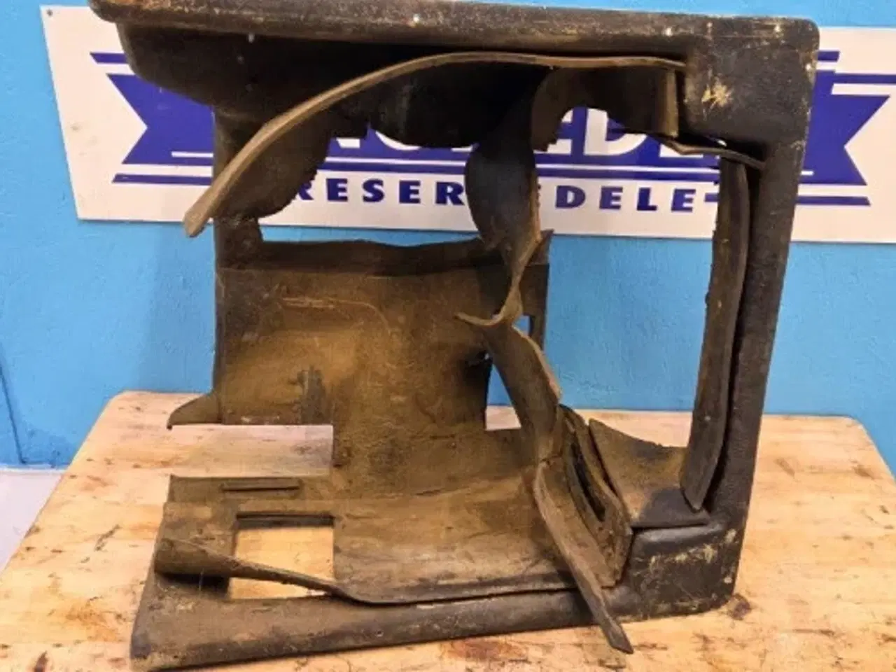 Billede 5 - Case 844S Dæksel 3221826R91