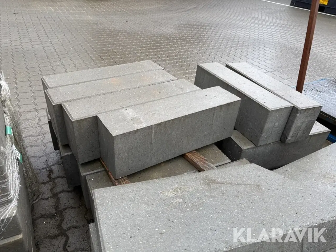 Billede 6 - Lot: beton matrialer ca 90 styk