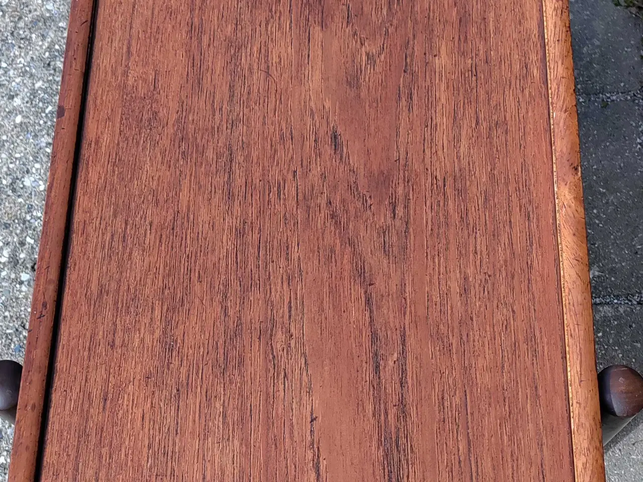 Billede 4 - Sybord med opbevaring