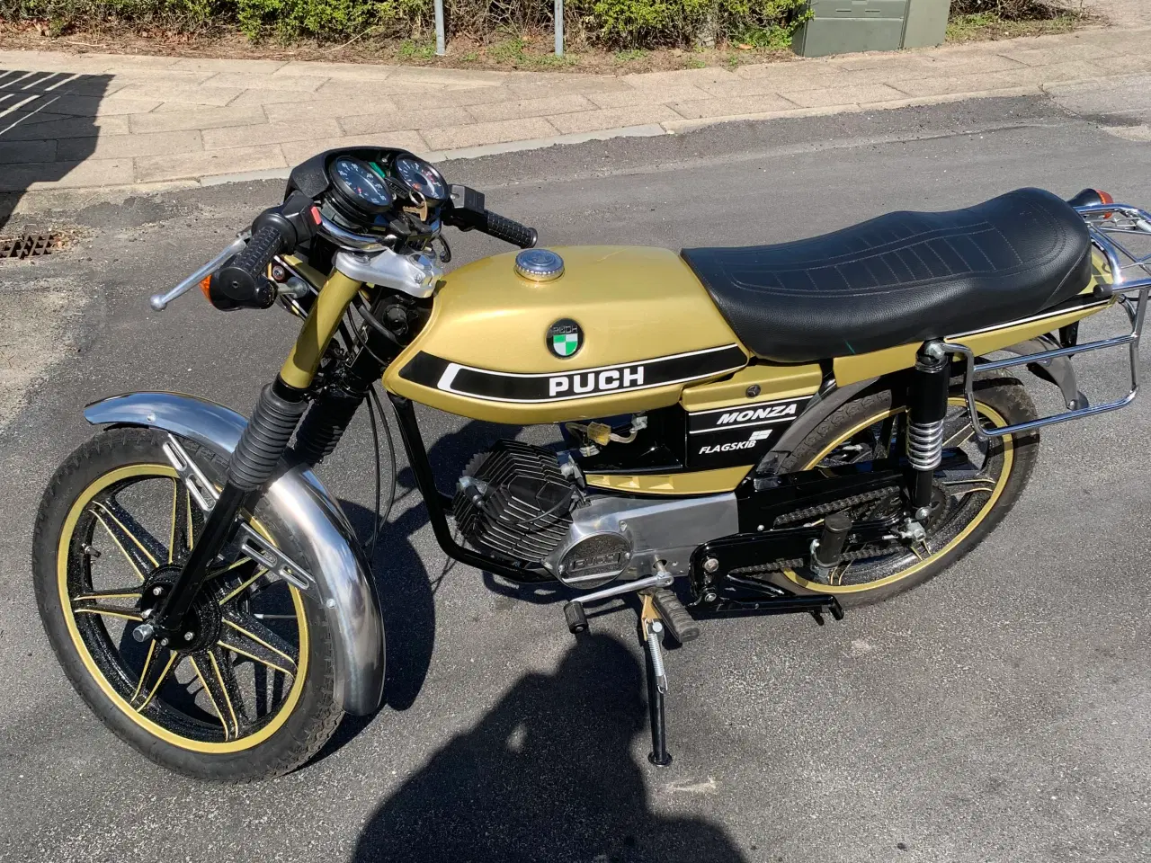 Billede 1 - Puch Monza flagskib